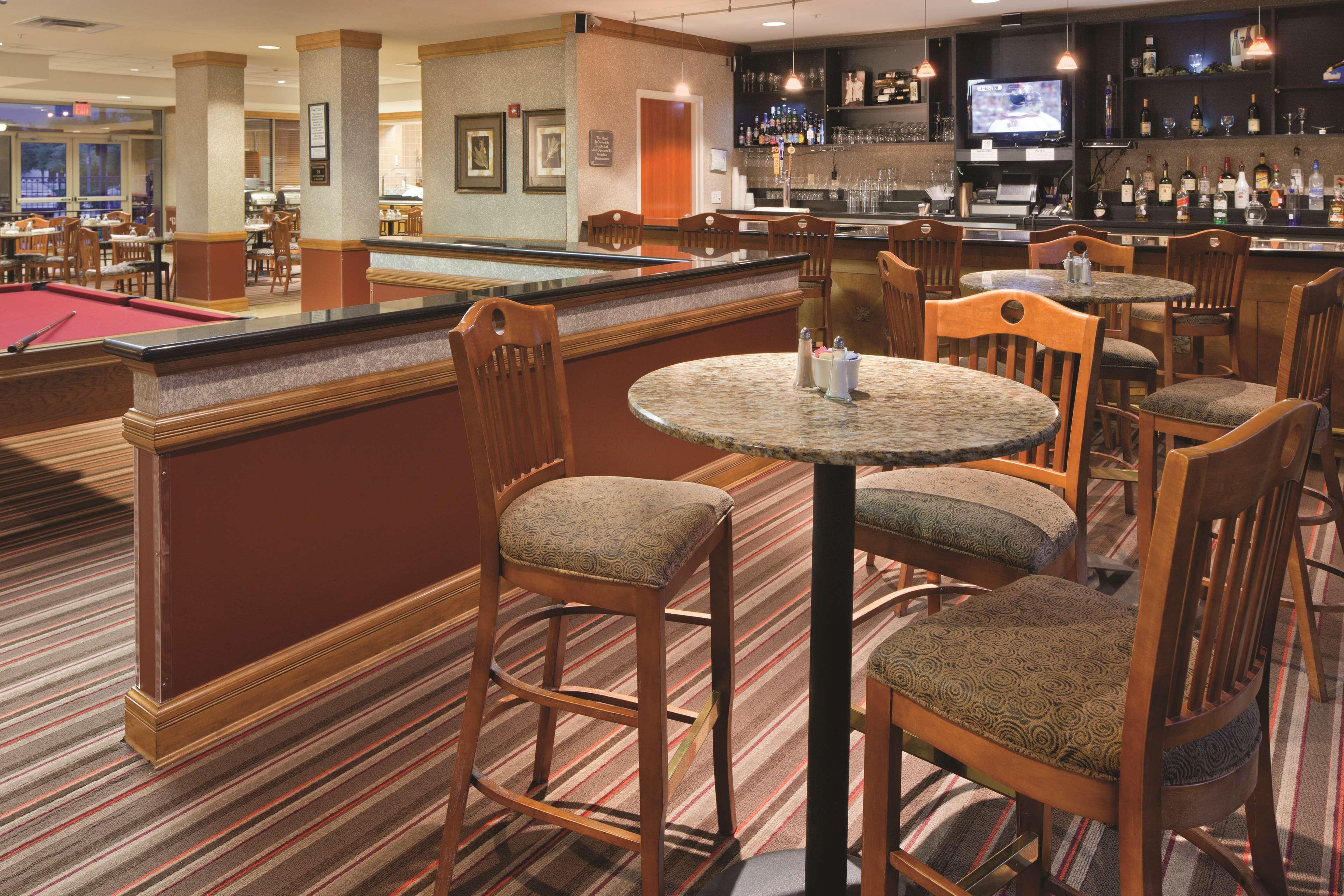 Doubletree By Hilton Dallas-Farmers Branch Extérieur photo