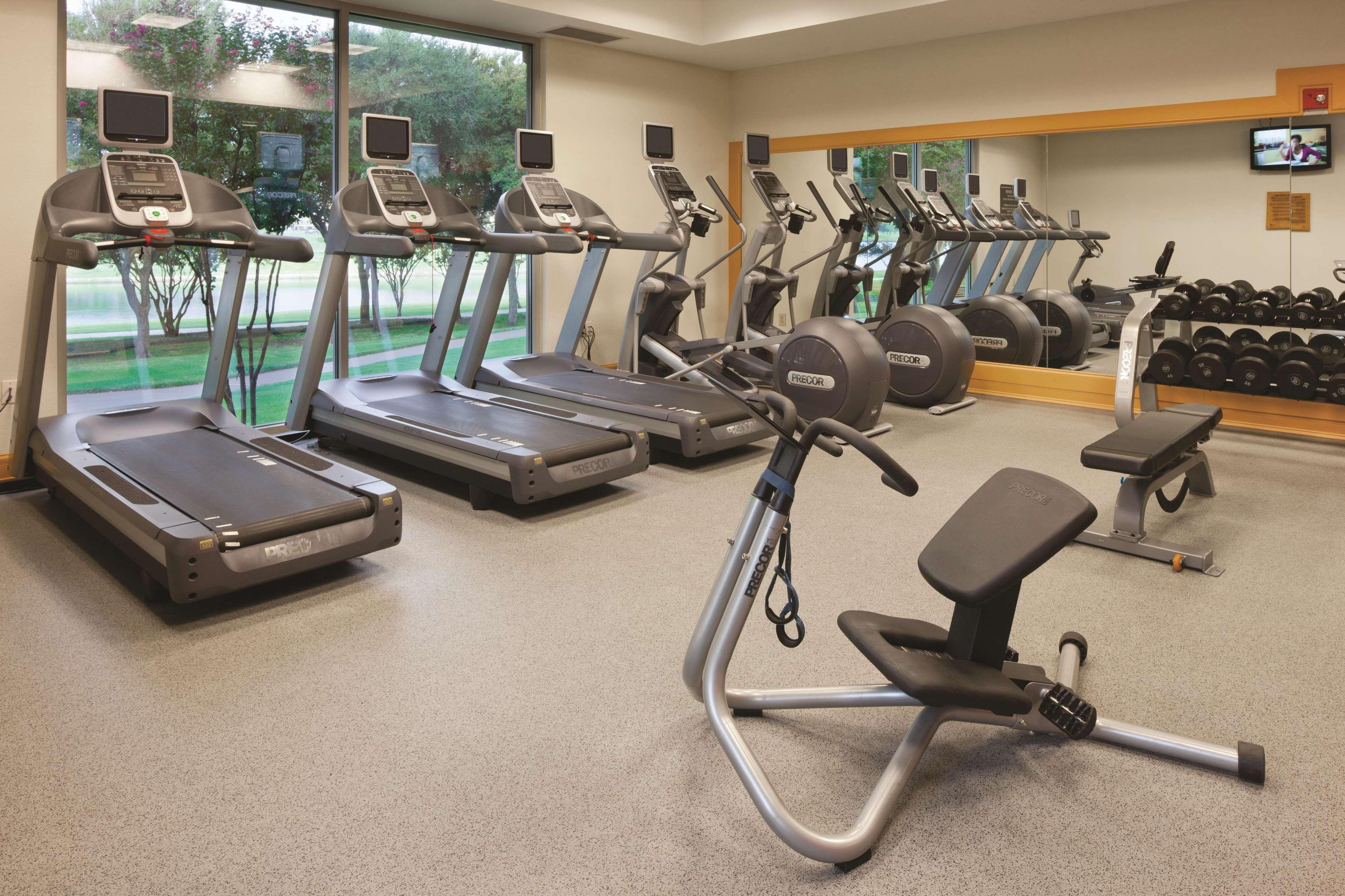 Doubletree By Hilton Dallas-Farmers Branch Extérieur photo