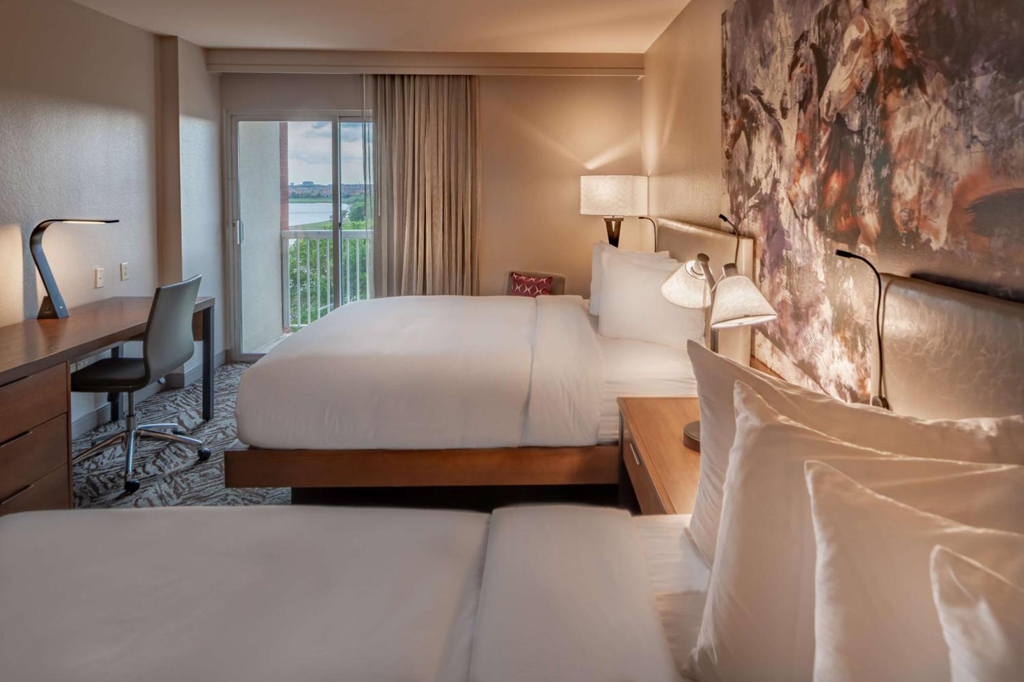 Doubletree By Hilton Dallas-Farmers Branch Extérieur photo