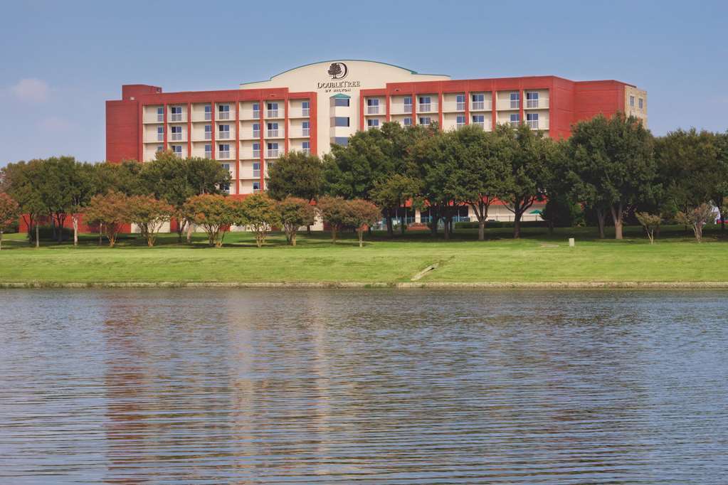 Doubletree By Hilton Dallas-Farmers Branch Extérieur photo